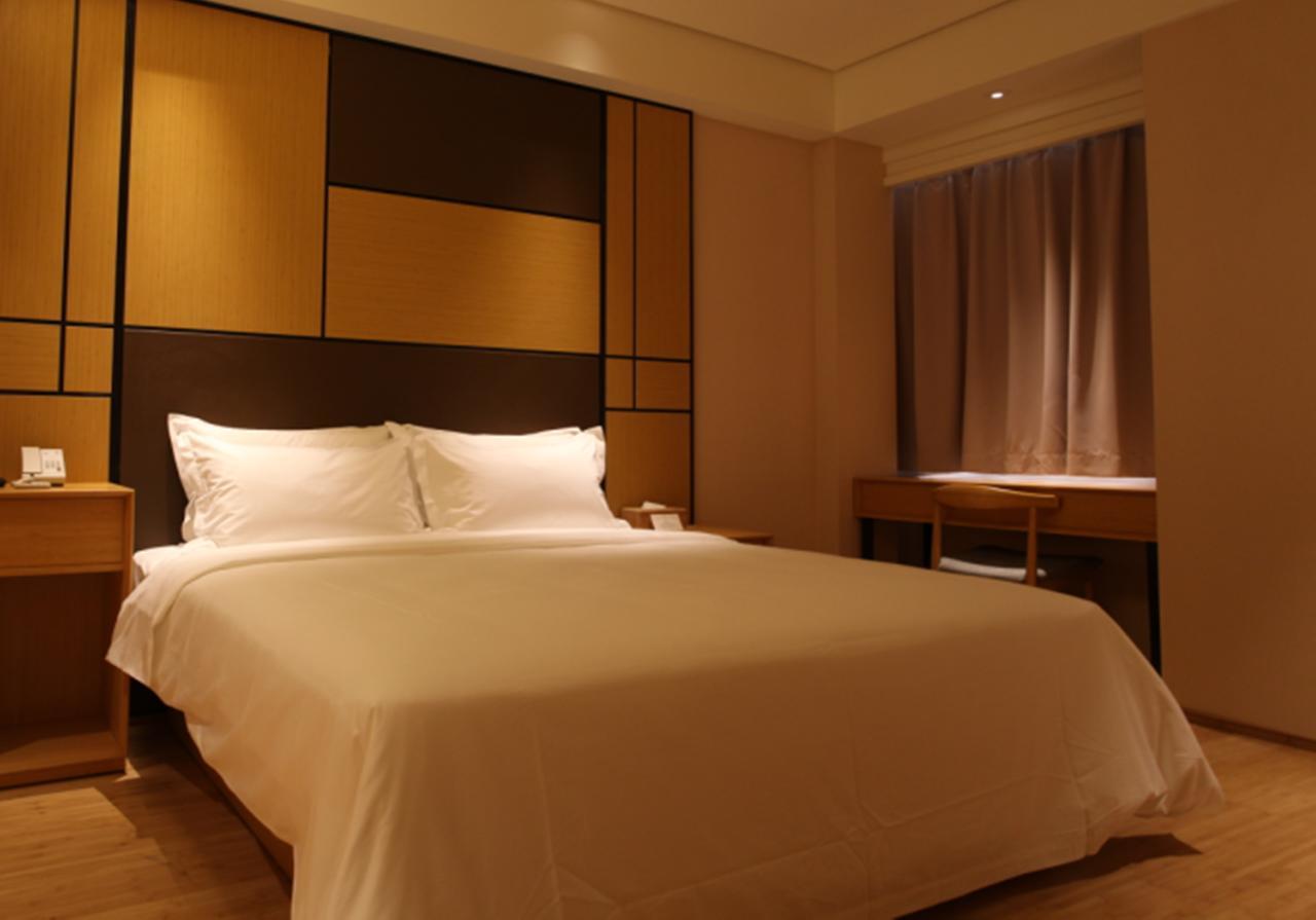 Ji Hotel Shanghai Kangqiao Xiuyan Road Exterior photo